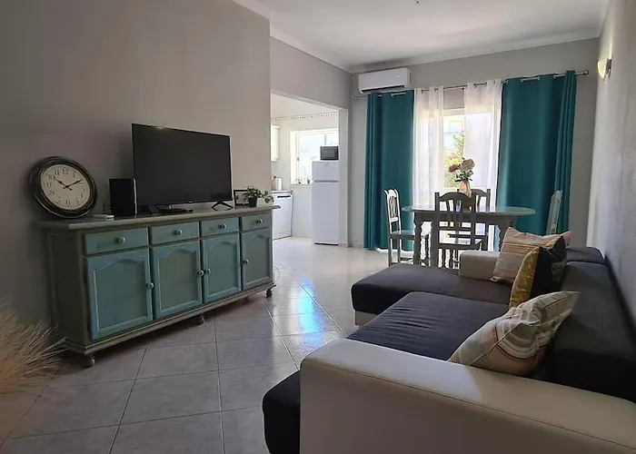 Cosy & Airy @ 아파트 알부페이라